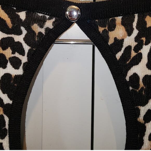 White House Black Market Short Sheer Sleeves Leopard Print Knit Top Size Large - Picture 5 of 6